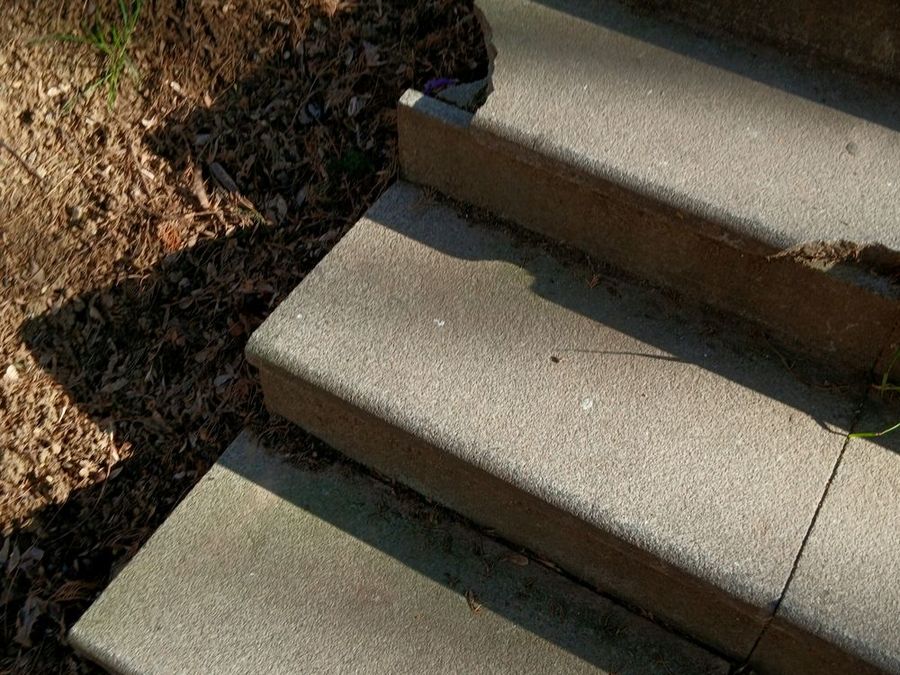 Beton basamak elemanı
